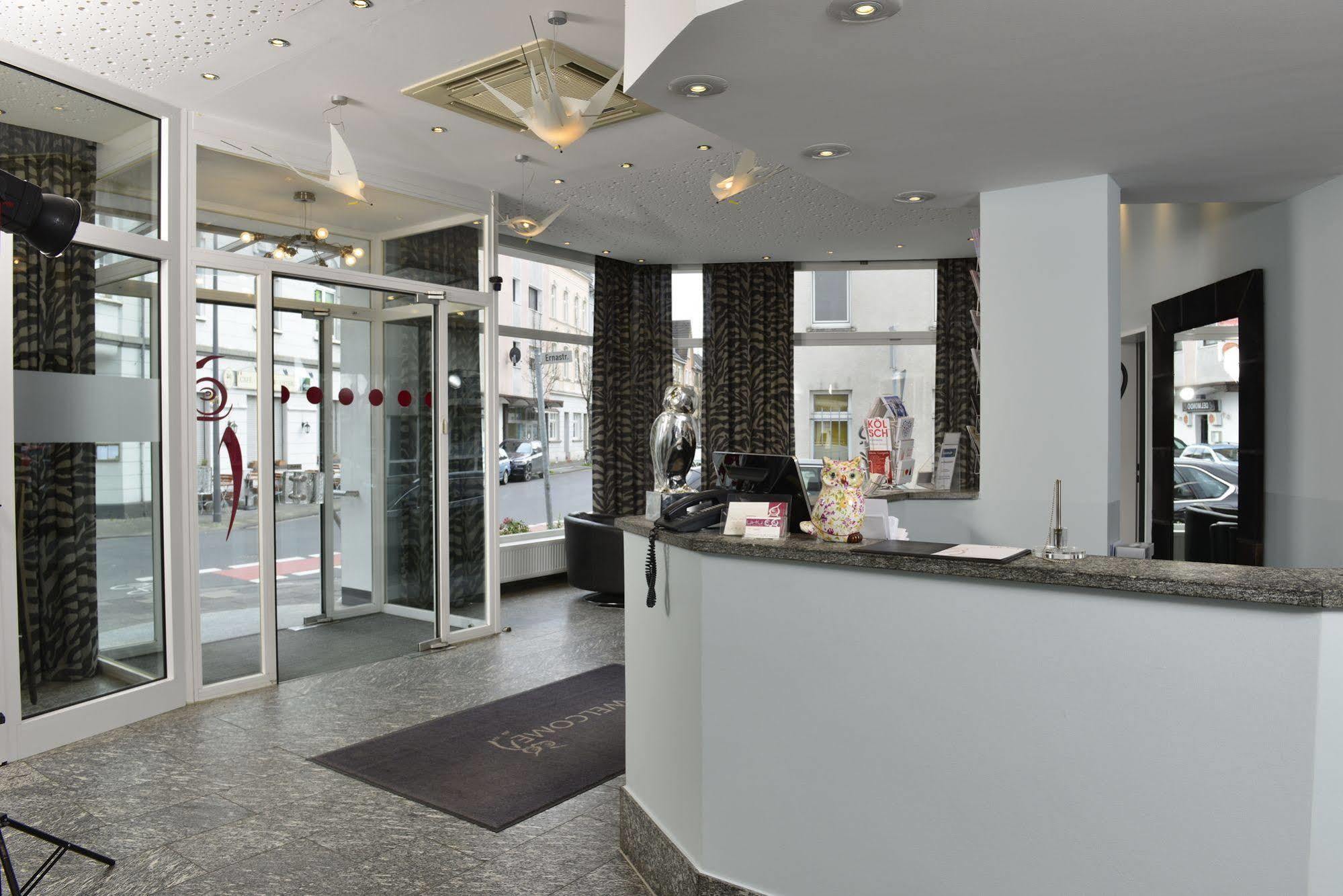 Hotel Uhu Garni Köln Eksteriør bilde